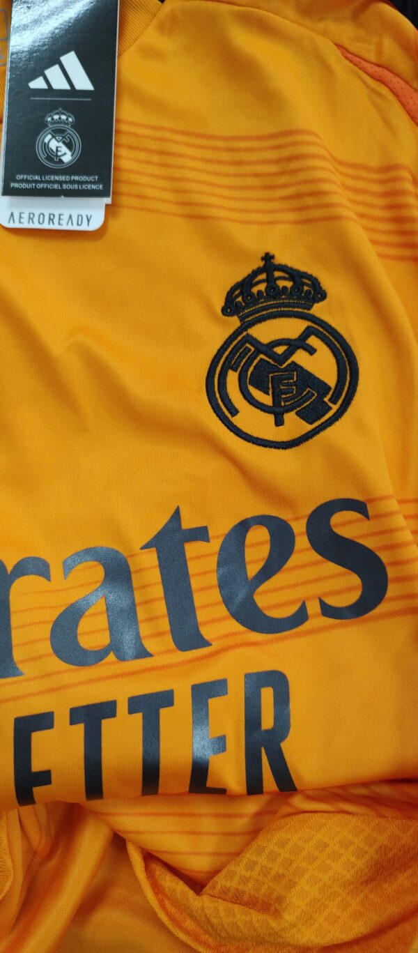 Camisa Real Madrid 24/25 Naranja - Imagen 4