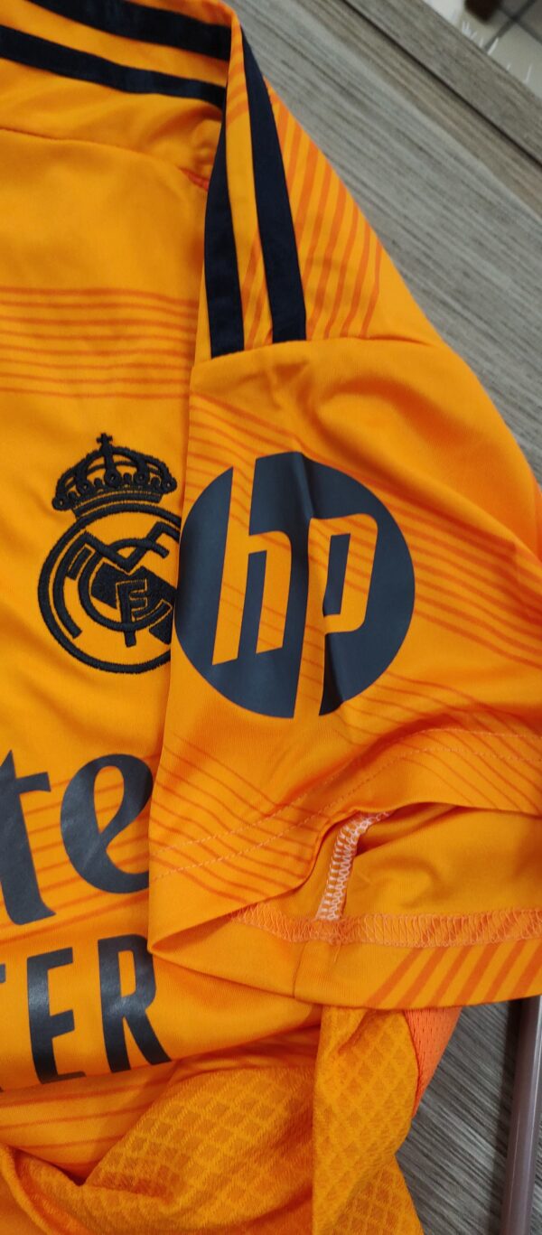 Camisa Real Madrid 24/25 Naranja - Imagen 3