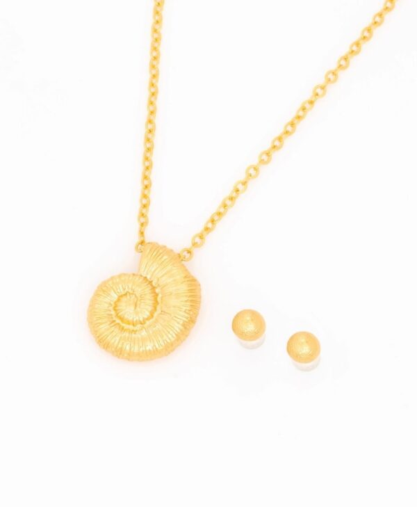 Collar y Aretes , Caracol
