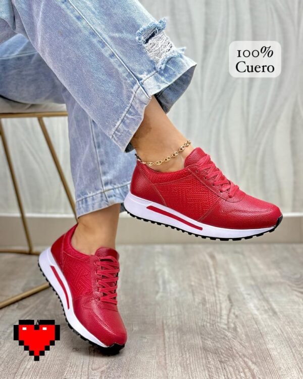Tenis Cuero Roja Cordón