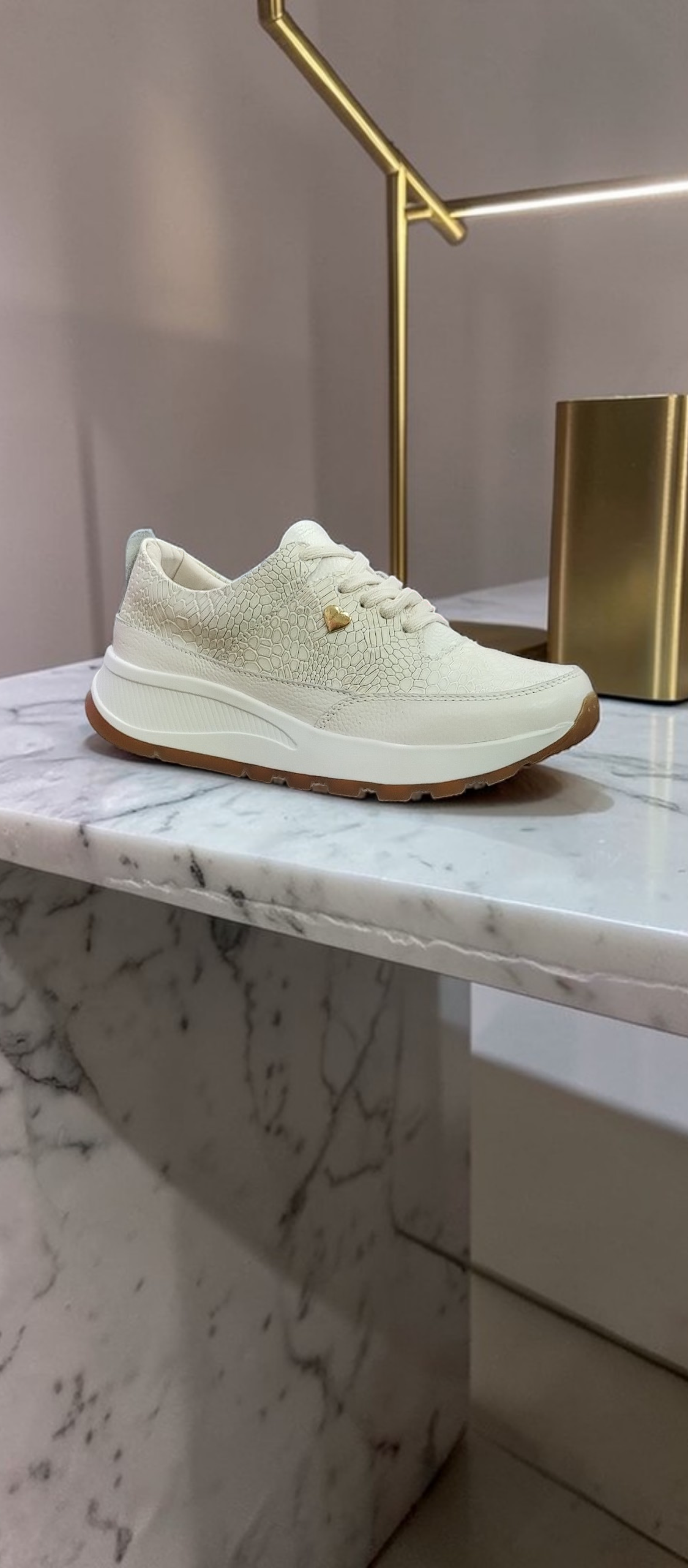 Tenis Cuero Beige Claro Lily